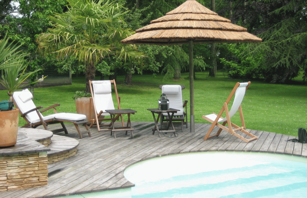 Parasol exotique salon de jardin paillote chez votre spécialiste Le
