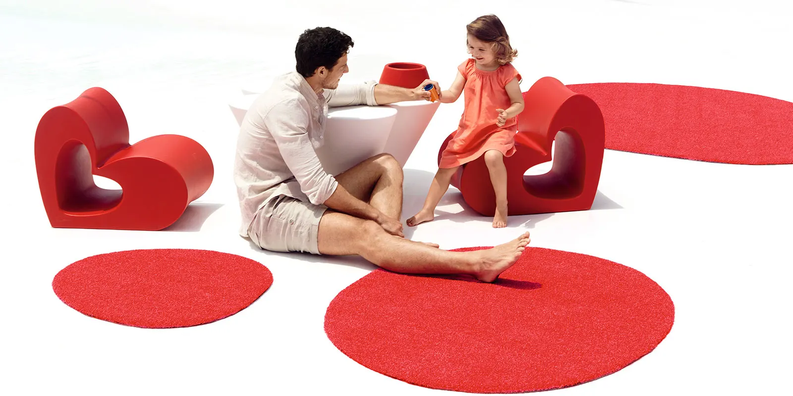 meubles-pour-enfants-jardin-dessin-chaise-tapis-exterieur-agatharuizdelaprada-vondom-1 copie