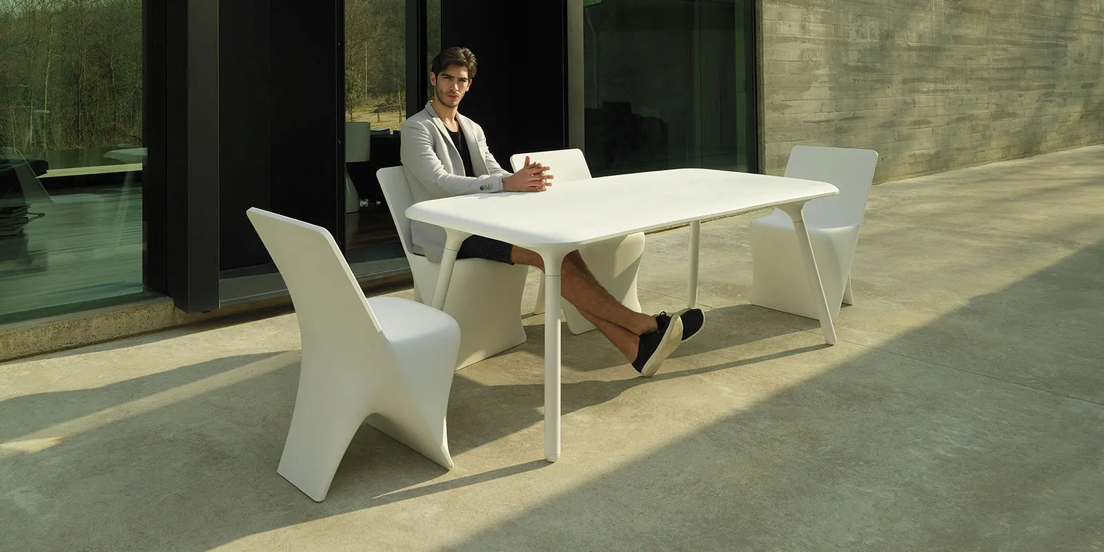 chaises-tables-meubles-exterieur-pal-karim-rashid-vondom (2) copie